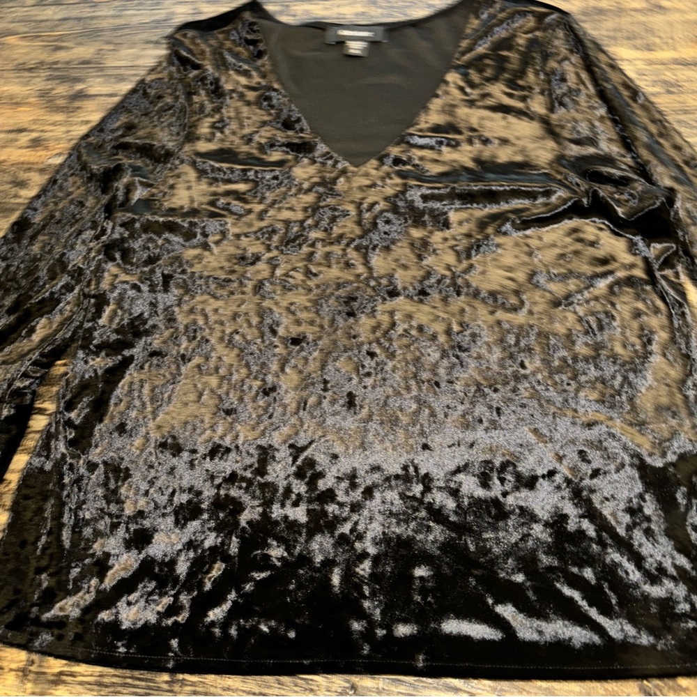 Karen Kane black velour top w/ruffle sleeves XL NWOT